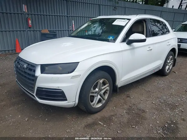 WA1BNAFY1J2096072 2018 AUDI Q5 - Image 2