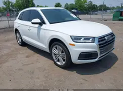 WA1BNAFY1J2096945 2018 AUDI Q5