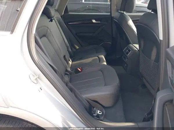 WA1BNAFY1J2106440 2018 AUDI Q5 - Image 8