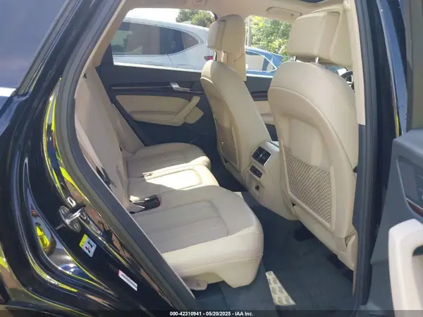 WA1BNAFY1J2121102 2018 AUDI Q5 - Image 8