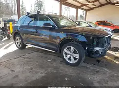 WA1BNAFY1J2150261 2018 AUDI Q5
