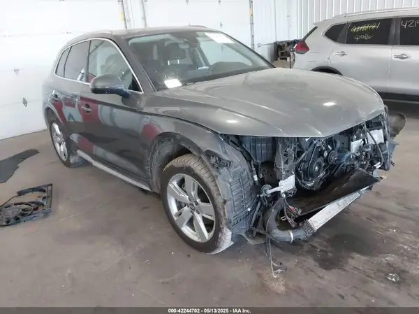 WA1BNAFY1J2184281 2018 AUDI Q5 - Image 1