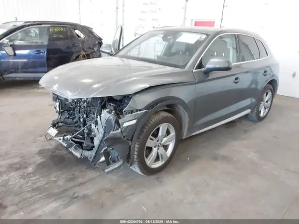 WA1BNAFY1J2184281 2018 AUDI Q5 - Image 2