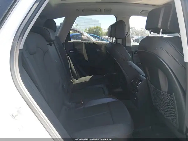 WA1BNAFY1J2184944 2018 AUDI Q5 - Image 8