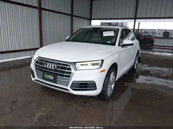 WA1BNAFY1J2200320 2018 AUDI Q5 - Image 2