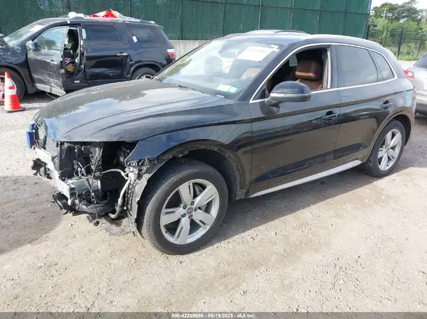 WA1BNAFY1J2204352 2018 AUDI Q5 - Image 2