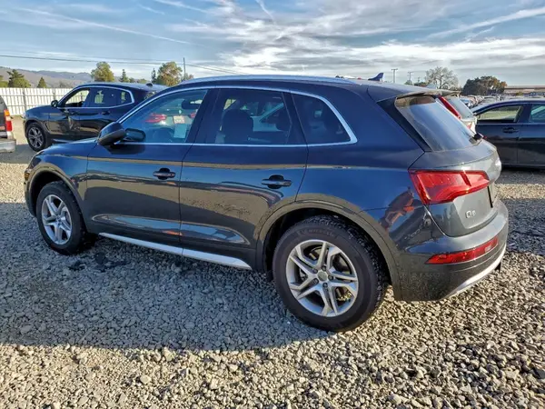 WA1BNAFY1J2205050 2018 AUDI Q5 - Image 2