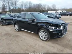 WA1BNAFY1J2211625 2018 AUDI Q5