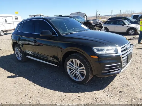 WA1BNAFY1J2213469 2018 AUDI Q5 - Image 1