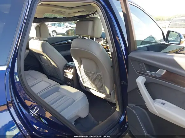 WA1BNAFY1J2233043 2018 AUDI Q5 - Image 8