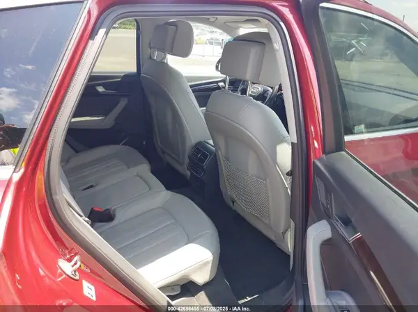 WA1BNAFY1J2234970 2018 AUDI Q5 - Image 8