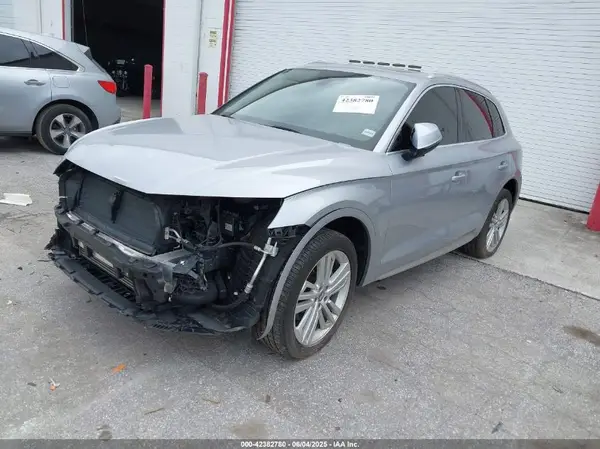 WA1BNAFY1K2021440 2019 AUDI Q5 - Image 2