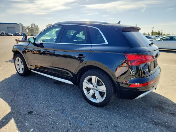 WA1BNAFY1K2021857 2019 AUDI Q5 - Image 2