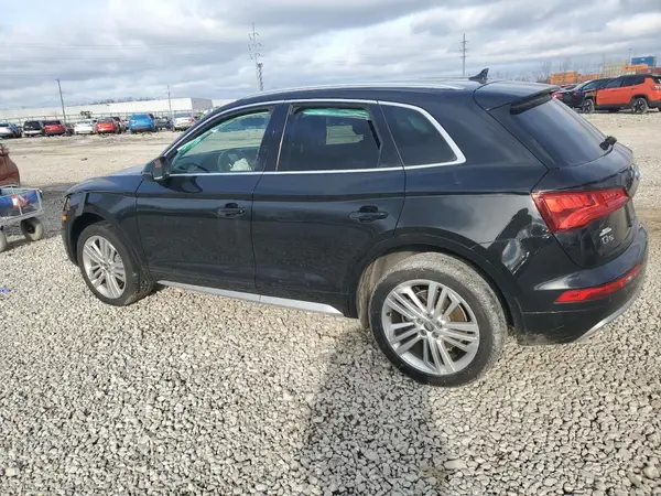 WA1BNAFY1K2022300 2019 AUDI Q5 - Image 2