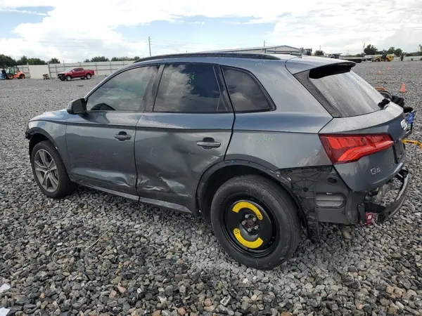 WA1BNAFY1K2023351 2019 AUDI Q5 - Image 2