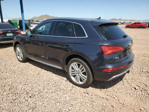 WA1BNAFY1K2026962 2019 AUDI Q5 - Image 2