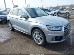WA1BNAFY1K2027772 2019 AUDI Q5