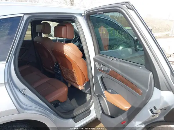 WA1BNAFY1K2027772 2019 AUDI Q5 - Image 8
