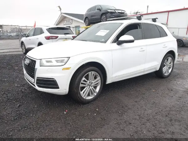 WA1BNAFY1K2035323 2019 AUDI Q5 - Image 2