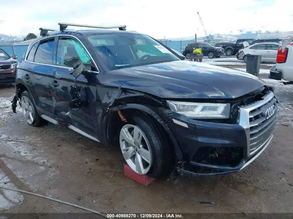 WA1BNAFY1K2041848 2019 AUDI Q5 - Image 1