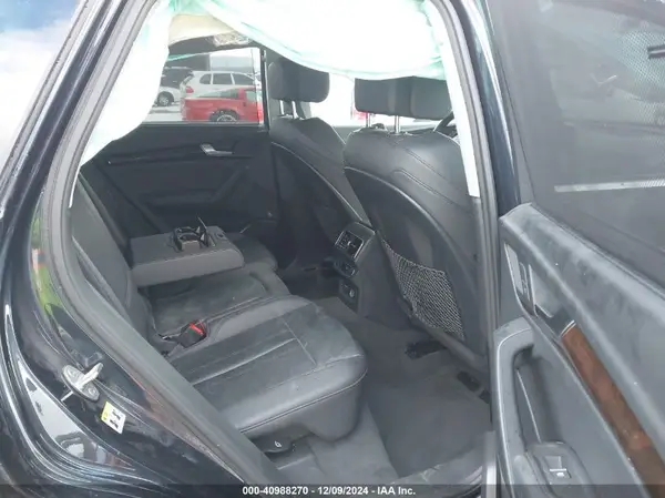 WA1BNAFY1K2041848 2019 AUDI Q5 - Image 8