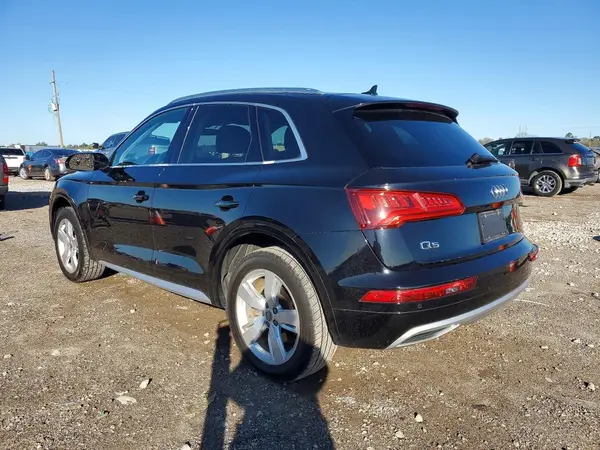 WA1BNAFY1K2042160 2019 AUDI Q5 - Image 2