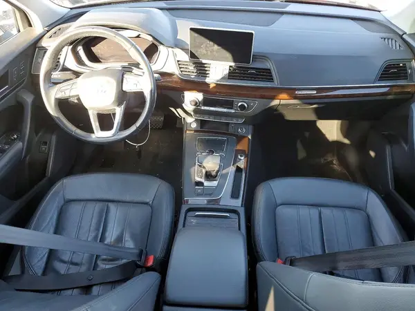 WA1BNAFY1K2042160 2019 AUDI Q5 - Image 8