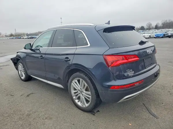 WA1BNAFY1K2048489 2019 AUDI Q5 - Image 2