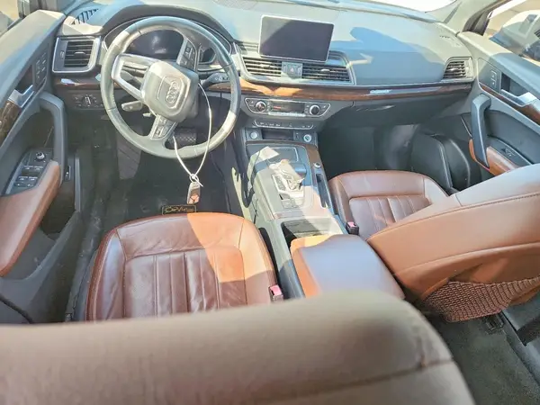 WA1BNAFY1K2051439 2019 AUDI Q5 - Image 8