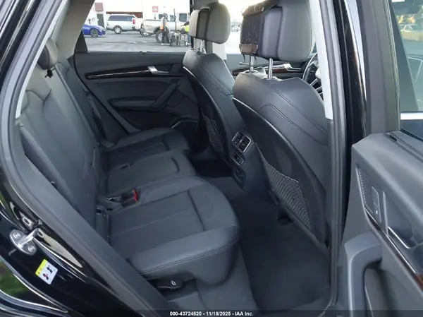 WA1BNAFY1K2056611 2019 AUDI Q5 - Image 8