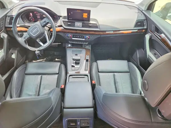 WA1BNAFY1K2062845 2019 AUDI Q5 - Image 8