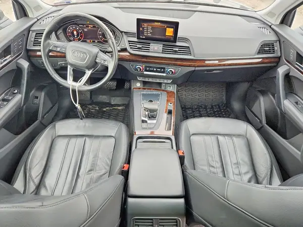 WA1BNAFY1K2065633 2019 AUDI Q5 - Image 8
