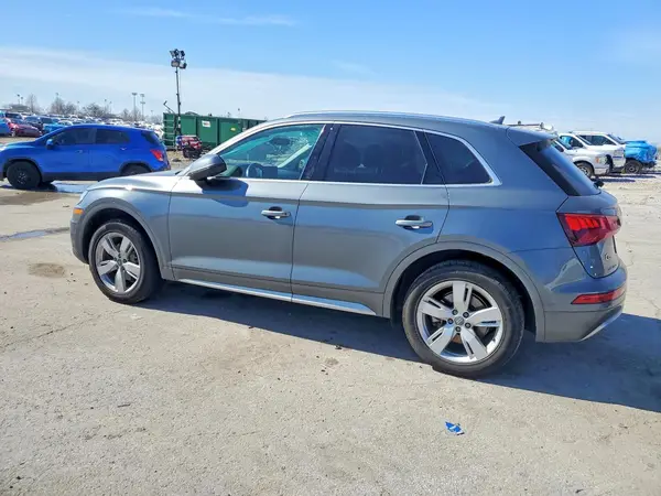 WA1BNAFY1K2074929 2019 AUDI Q5 - Image 2