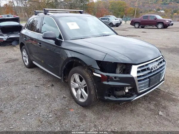 WA1BNAFY1K2078351 2019 AUDI Q5 - Image 1