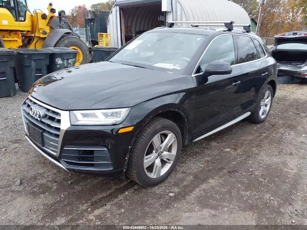 WA1BNAFY1K2078351 2019 AUDI Q5 - Image 2