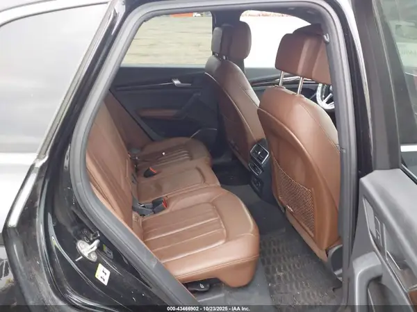 WA1BNAFY1K2078351 2019 AUDI Q5 - Image 8