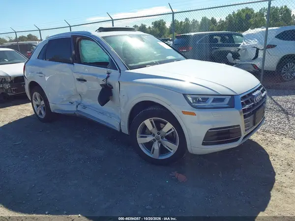 WA1BNAFY1K2085252 2019 AUDI Q5 - Image 1