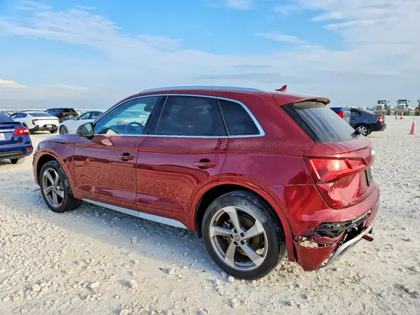 WA1BNAFY1K2085560 2019 AUDI Q5 - Image 2