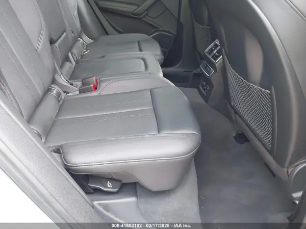 WA1BNAFY1K2088121 2019 AUDI Q5 - Image 8