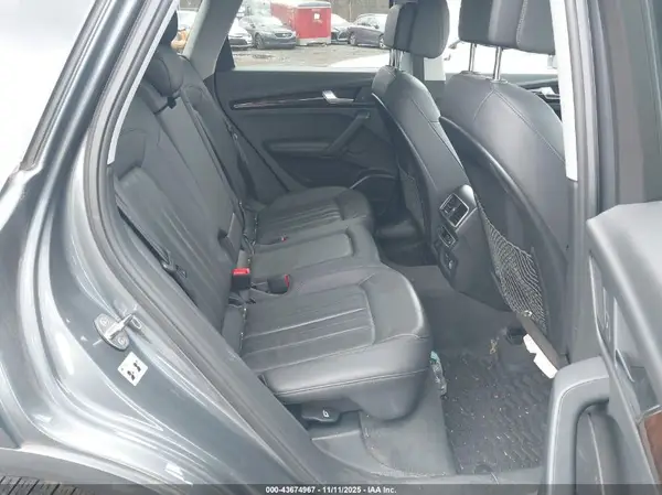 WA1BNAFY1K2088510 2019 AUDI Q5 - Image 8
