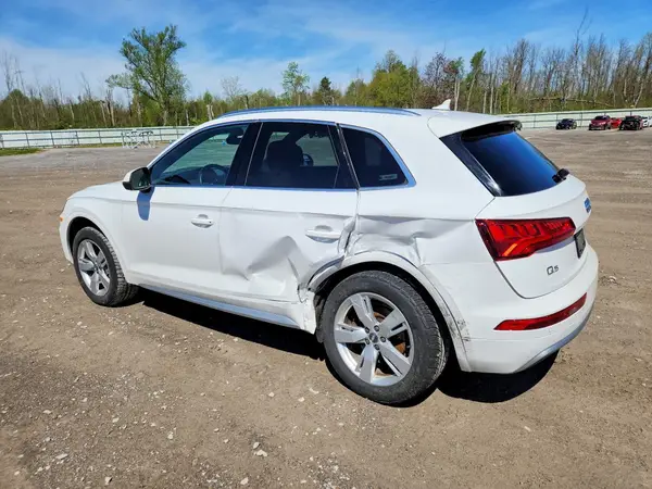 WA1BNAFY1K2098986 2019 AUDI Q5 - Image 2