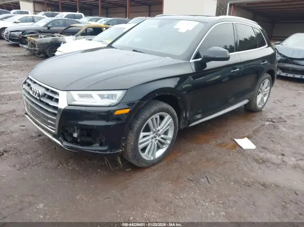 WA1BNAFY1K2101434 2019 AUDI Q5 - Image 2