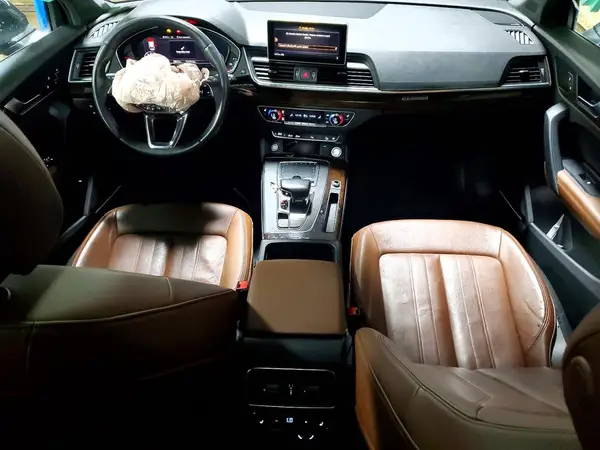WA1BNAFY1K2106018 2019 AUDI Q5 - Image 8