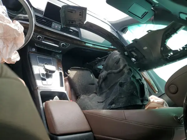 WA1BNAFY1K2118475 2019 AUDI Q5 - Image 8