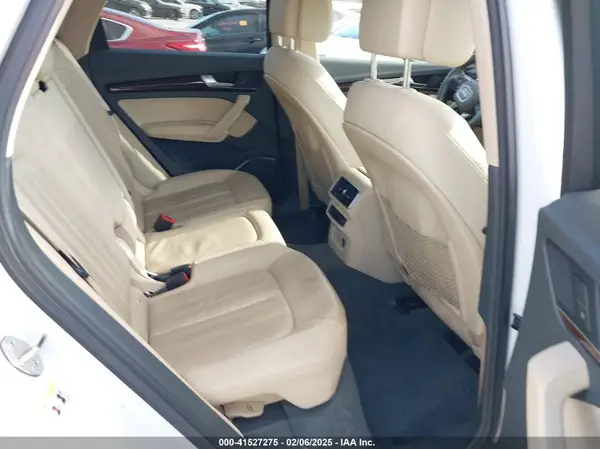 WA1BNAFY1K2119352 2019 AUDI Q5 - Image 8