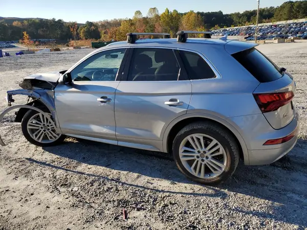WA1BNAFY1K2135499 2019 AUDI Q5 - Image 2
