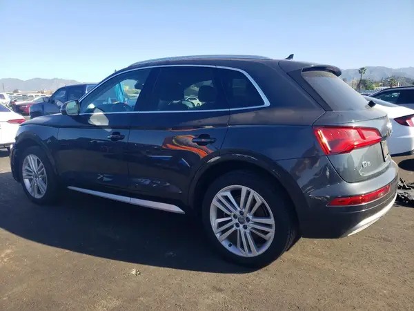 WA1BNAFY1K2138502 2019 AUDI Q5 - Image 2