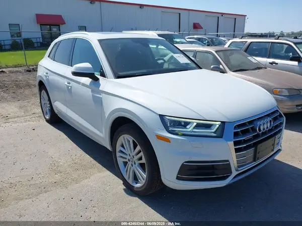 WA1BNAFY1K2139360 2019 AUDI Q5 - Image 1