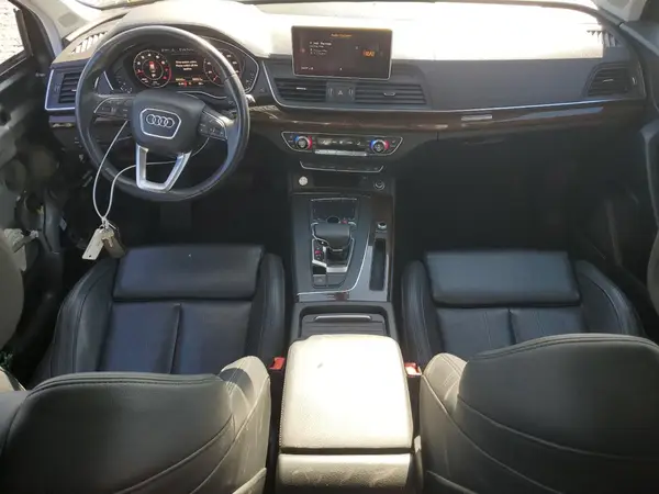 WA1BNAFY1K2141190 2019 AUDI Q5 - Image 8