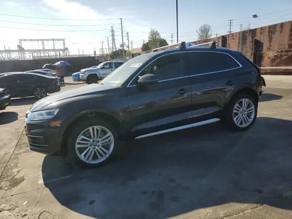WA1BNAFY1K2141464 2019 AUDI Q5 - Image 1
